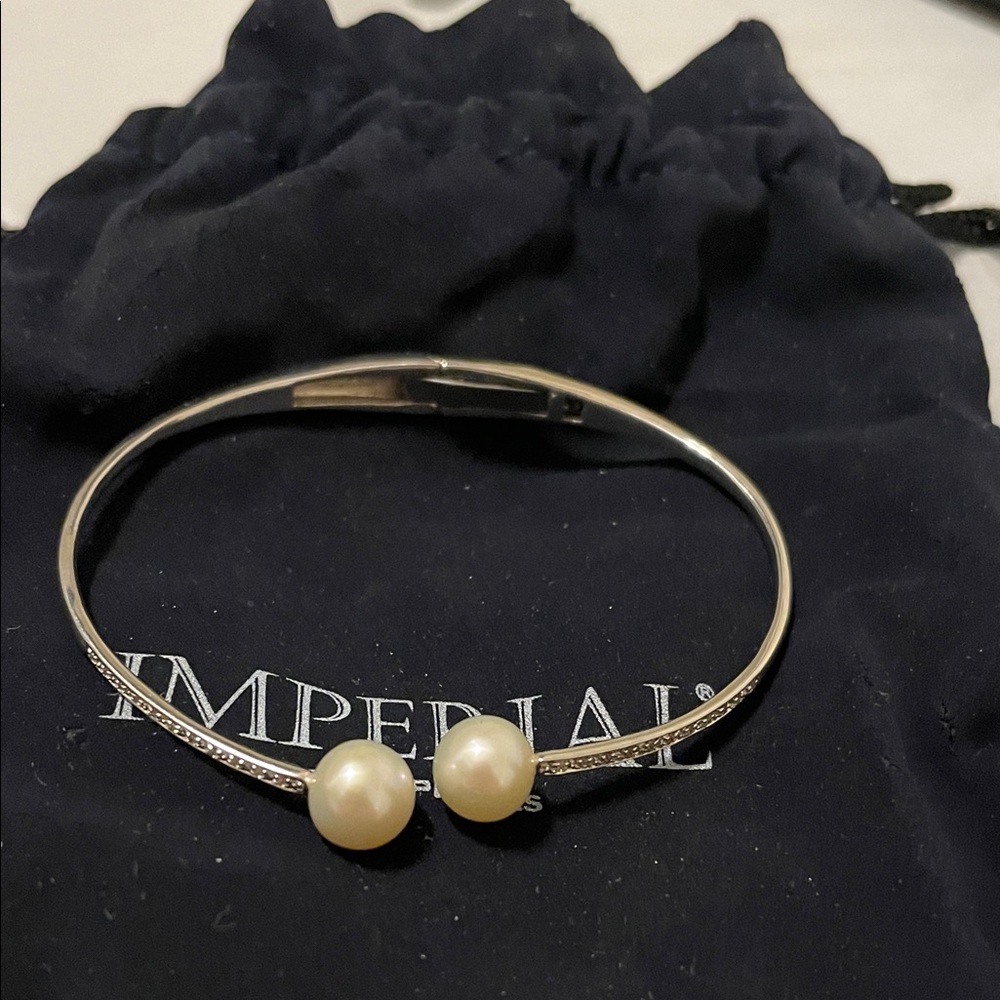 Pearl Bangle Bracelet